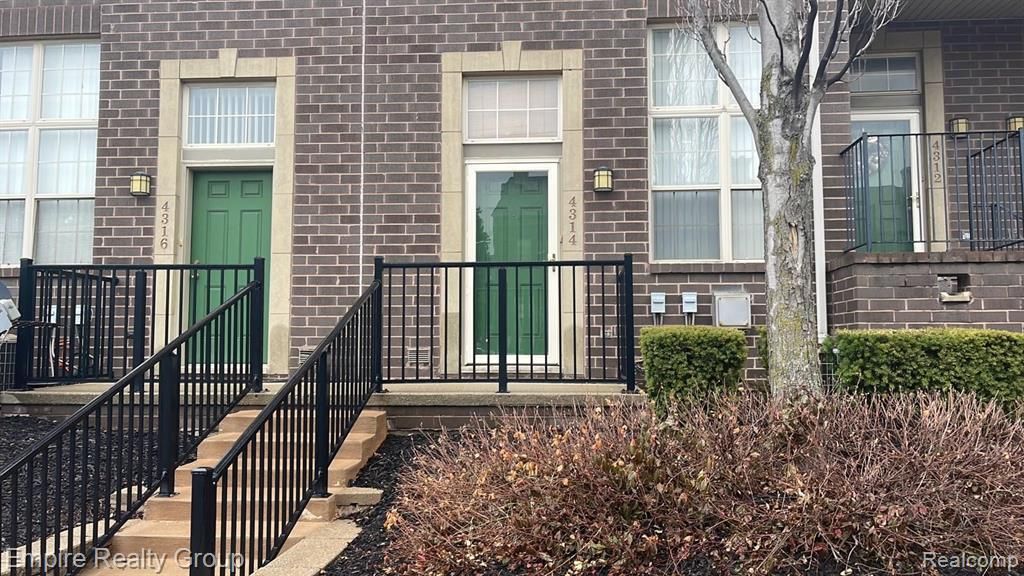 4334 Schaefer Road, Dearborn, MI 48126