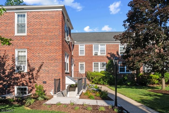 101 Gates Ave C-1, Montclair Twp., NJ 07042