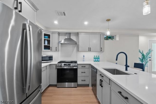101 Gates Ave C-1, Montclair Twp., NJ 07042