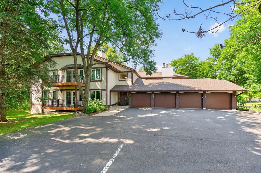 15695 Sussex Drive, Minnetonka, MN 55345 — exterior