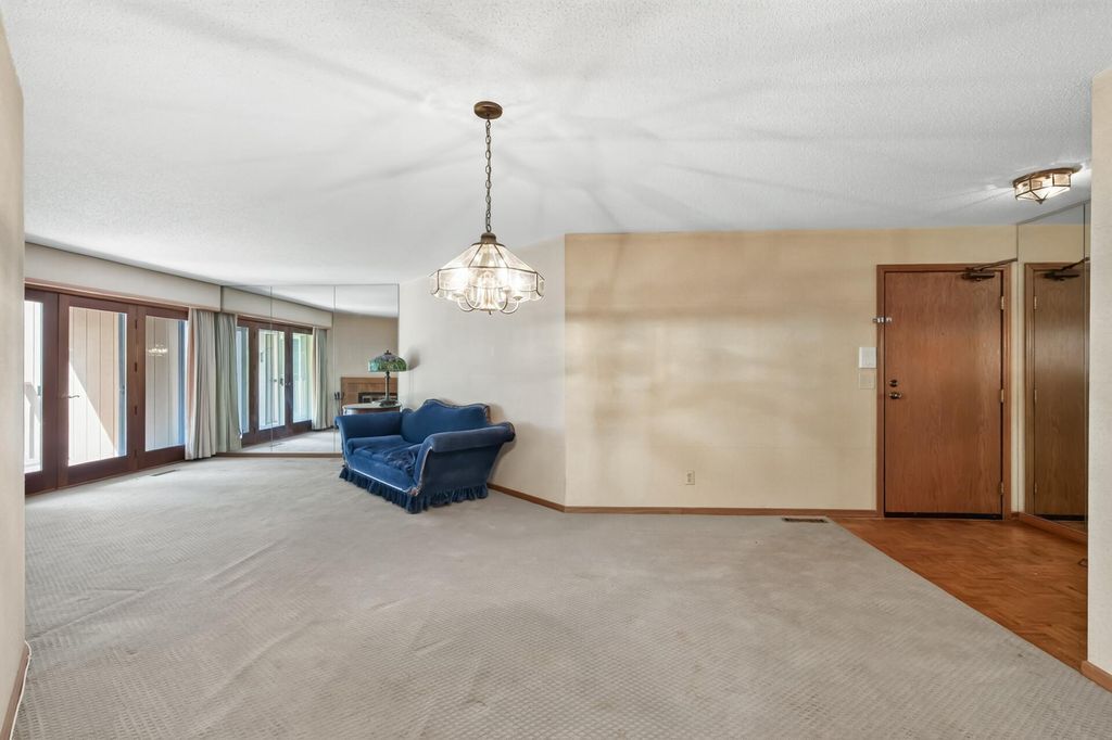 15695 Sussex Drive, Minnetonka, MN 55345 — photo 5