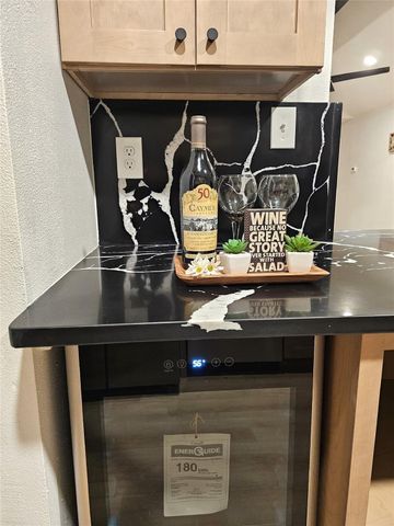 9607 Kemp Forest Drive, Houston, TX 77080