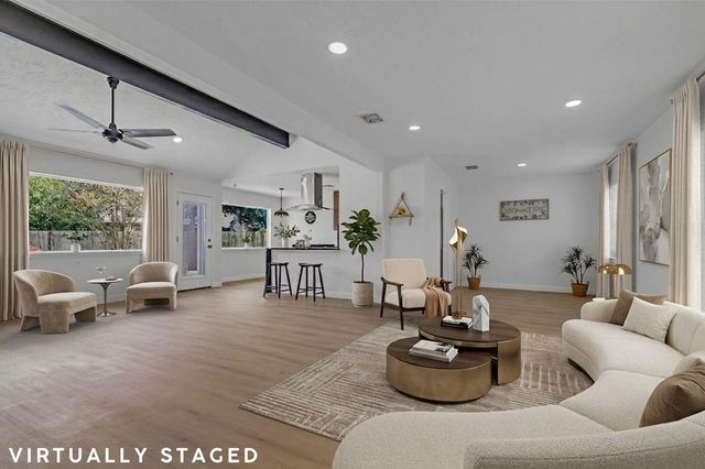 9607 Kemp Forest Drive, Houston, TX 77080