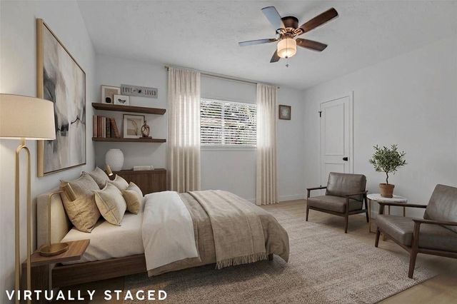 9607 Kemp Forest Drive, Houston, TX 77080