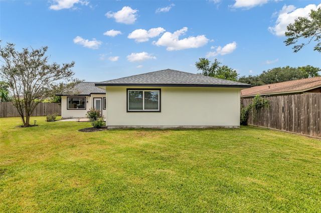 9607 Kemp Forest Drive, Houston, TX 77080