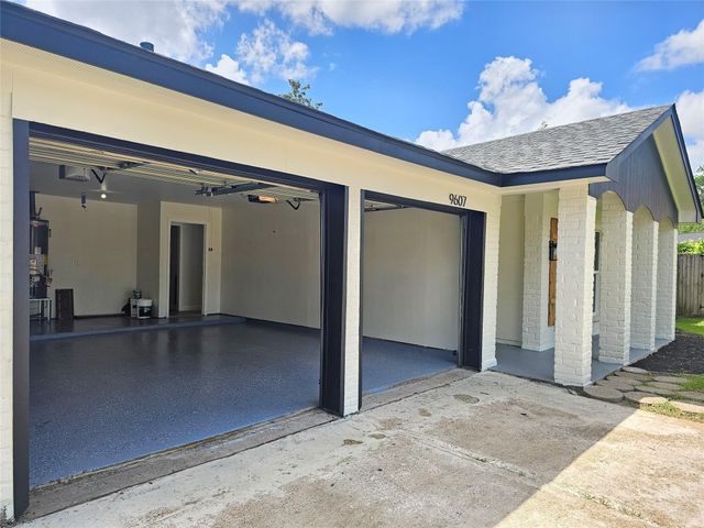 9607 Kemp Forest Drive, Houston, TX 77080