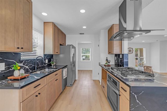 9607 Kemp Forest Drive, Houston, TX 77080