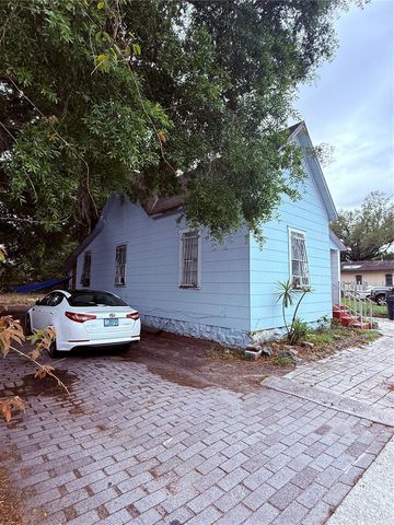 1209 E DR MARTIN LUTHER KING JR BOULEVARD, Tampa, FL 33603