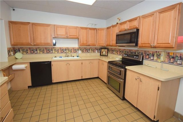 3123 39TH STREET S C, St Petersburg, FL 33711