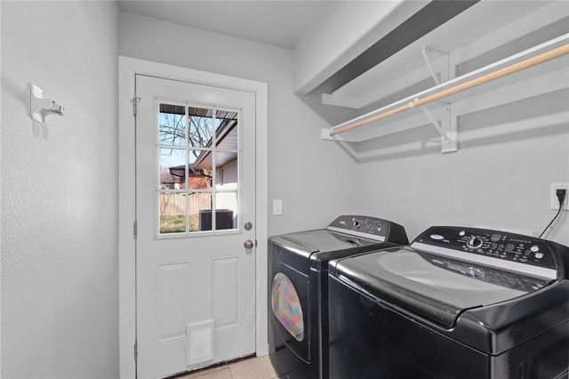 2003 Dee Avenue, Springdale, AR 72762