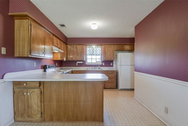 301 Vinyard Drive, Waxahachie, TX 75167