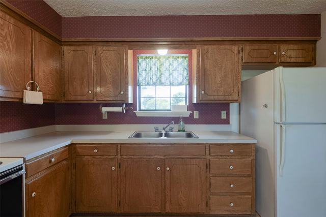 301 Vinyard Drive, Waxahachie, TX 75167