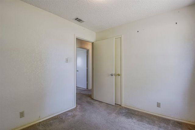 301 Vinyard Drive, Waxahachie, TX 75167