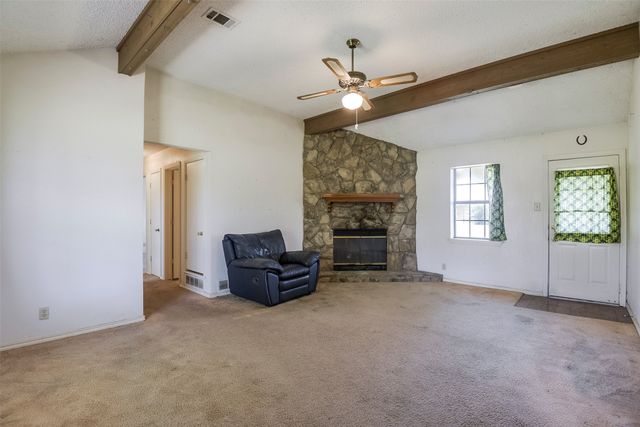 301 Vinyard Drive, Waxahachie, TX 75167