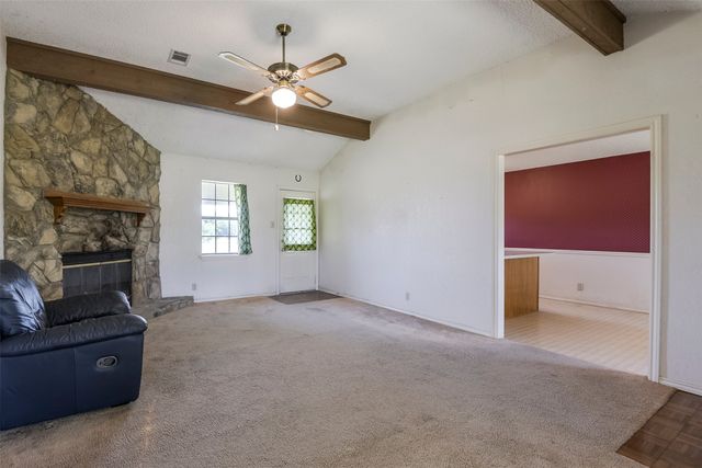 301 Vinyard Drive, Waxahachie, TX 75167