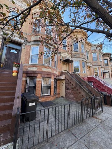 6092 69th Avenue, Ridgewood, NY 11385