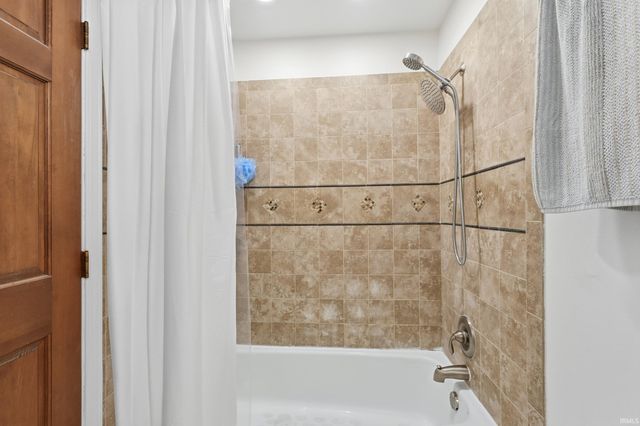 1310 Traders Crossing, Fort Wayne, IN 46845