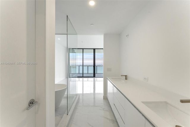 700 NE 24th Street 4503, Miami, FL 33137