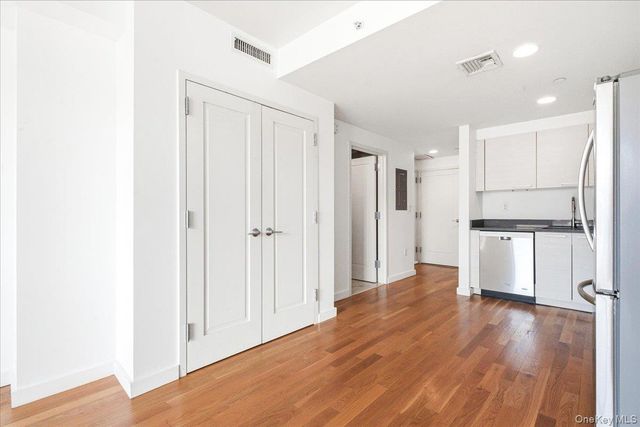 106-20 70th Avenue 4B, Forest Hills, NY 11375