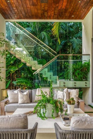 4780 SW 86th Ter, Miami, FL 33143