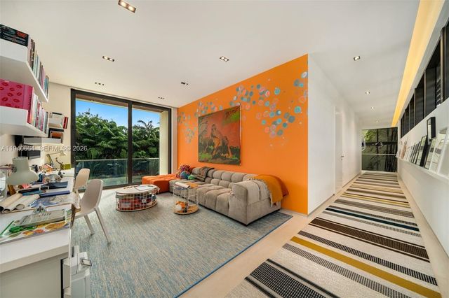 4780 SW 86th Ter, Miami, FL 33143