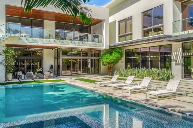 4780 SW 86th Ter, Miami, FL 33143