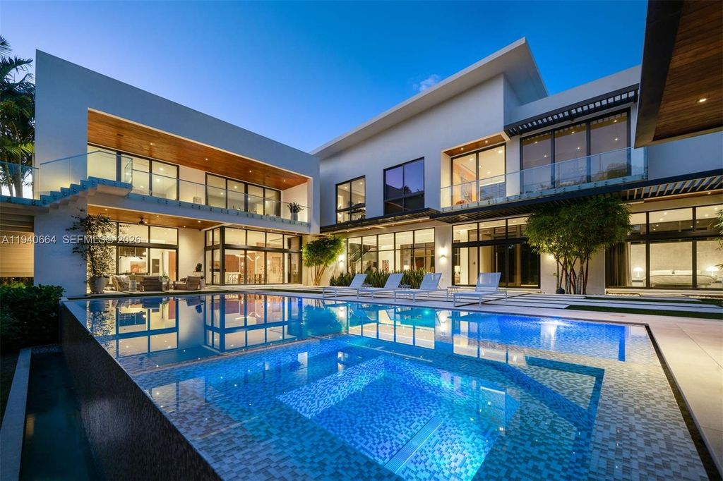 4780 SW 86th Ter, Miami, FL 33143