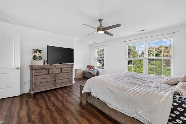 1032 Meadows Reach CIR, Suffolk, VA 23434