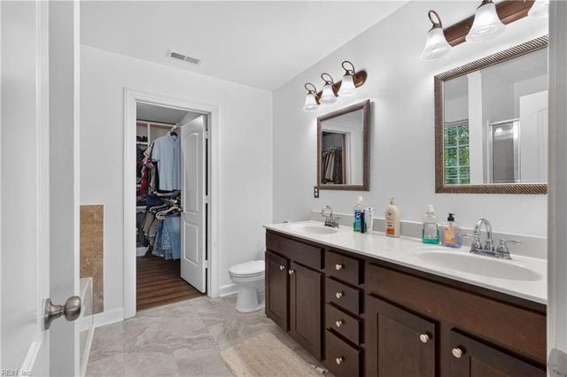 1032 Meadows Reach CIR, Suffolk, VA 23434