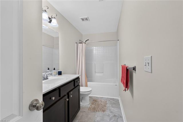1032 Meadows Reach CIR, Suffolk, VA 23434