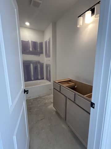 6157 Worthingtion Rd, Columbia, TN 38401