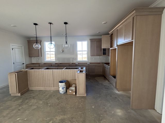 6157 Worthingtion Rd, Columbia, TN 38401