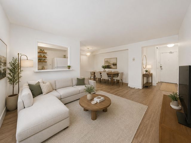 6118 N Sheridan Road 106, Chicago, IL 60660