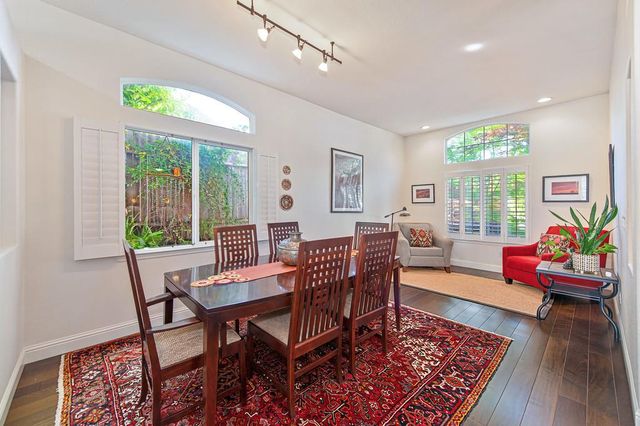 2416 Konvalin Oaks Ln, Carmichael, CA 95608