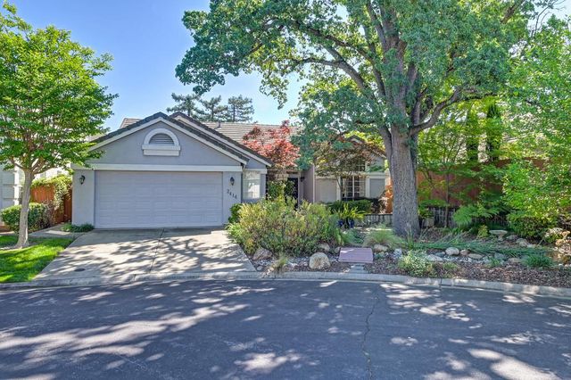2416 Konvalin Oaks Ln, Carmichael, CA 95608