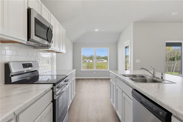 557 W Bluebird Street, Gardner, KS 66030