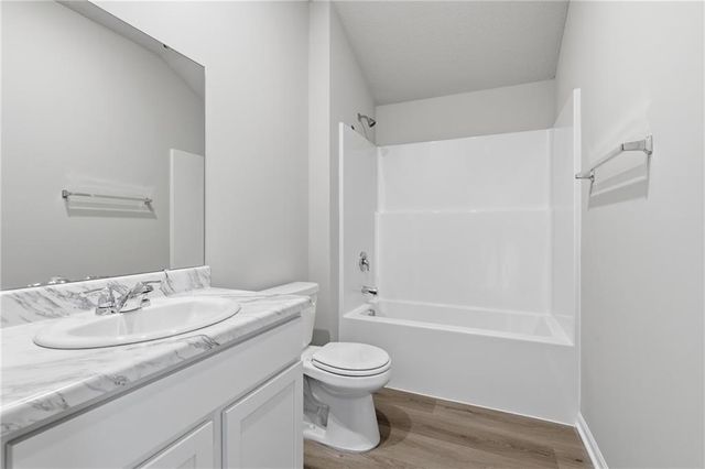 557 W Bluebird Street, Gardner, KS 66030