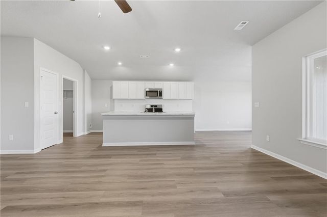 557 W Bluebird Street, Gardner, KS 66030