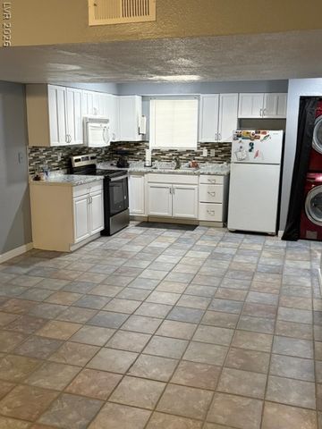 3541 Rio Robles Drive D, North Las Vegas, NV 89030