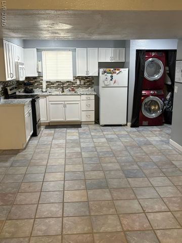 3541 Rio Robles Drive D, North Las Vegas, NV 89030