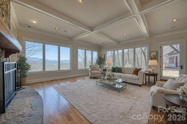 192 Woodruff Lane, Black Mountain, NC 28711