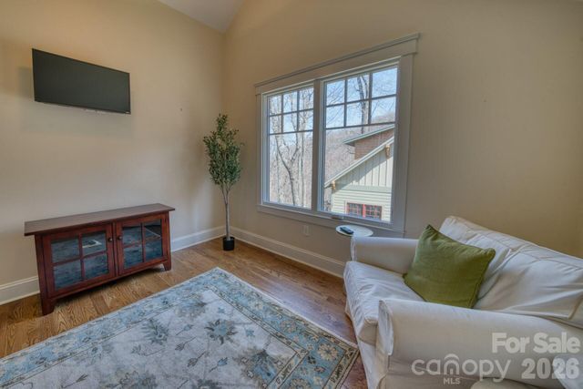 192 Woodruff Lane, Black Mountain, NC 28711