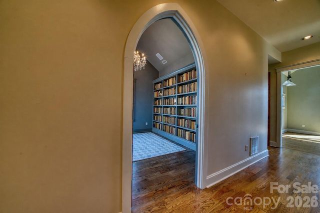 192 Woodruff Lane, Black Mountain, NC 28711