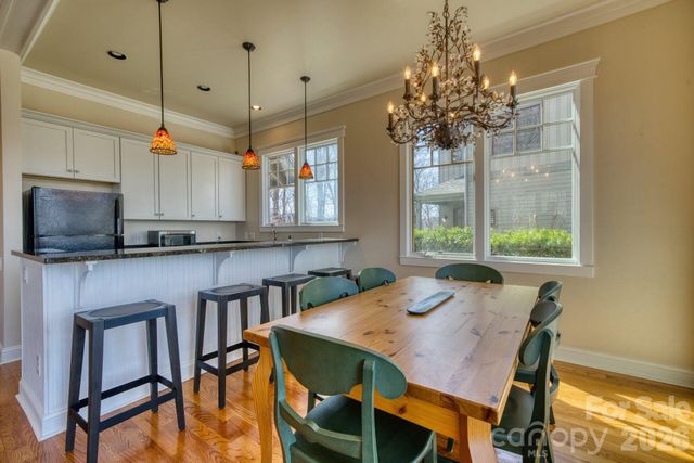 192 Woodruff Lane, Black Mountain, NC 28711