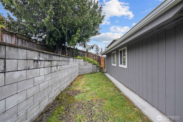4909 234th Street SW, Mountlake Terrace, WA 98043