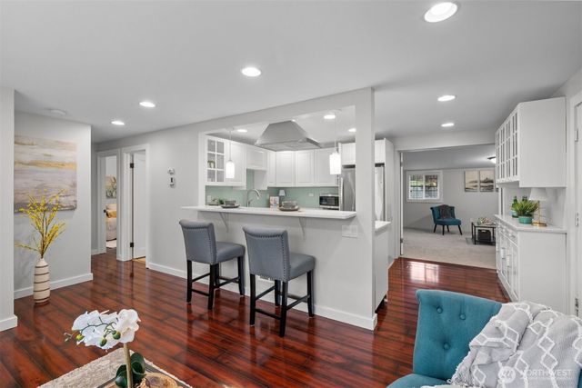4909 234th Street SW, Mountlake Terrace, WA 98043