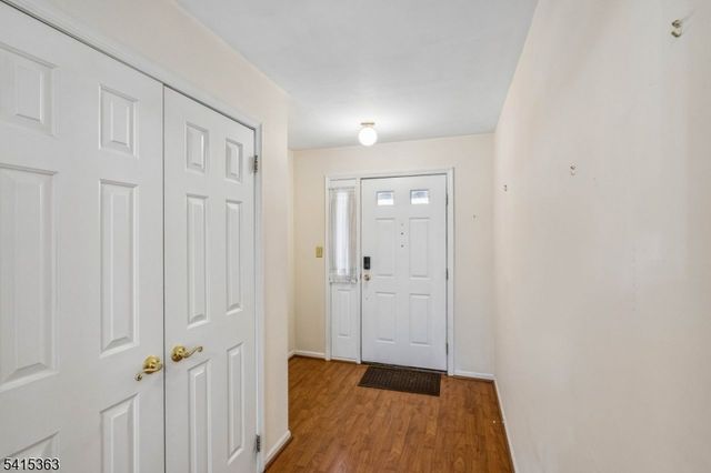 17 Mews Ln, South Orange Village Twp., NJ 07079