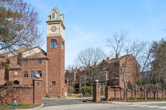 17 Mews Ln, South Orange Village Twp., NJ 07079