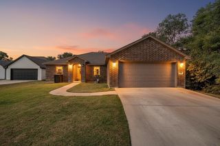 209 Shady Lane, Azle, TX 76020