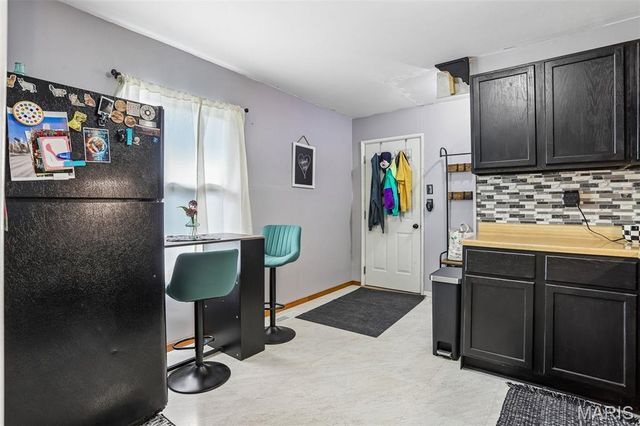 452 S 6th Street, Caseyville, IL 62232